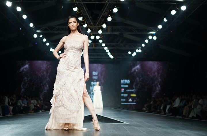 tips jalan di run away